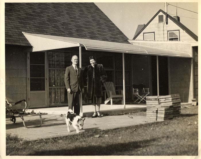 ralph_peg_levittown_porch